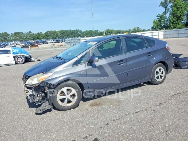 2013 Toyota PRIUS фото