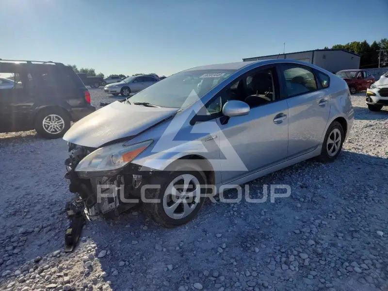 2013 Toyota PRIUS фото