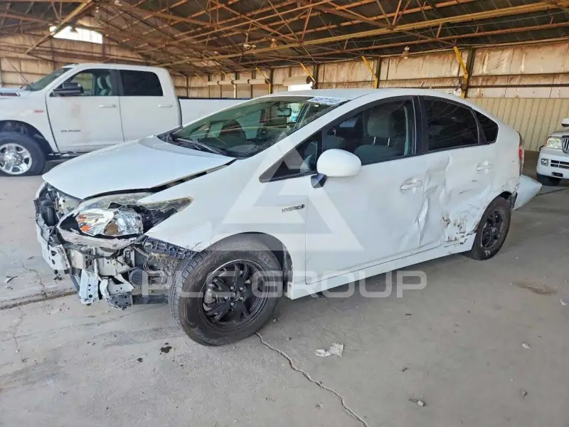 2013 Toyota PRIUS фото