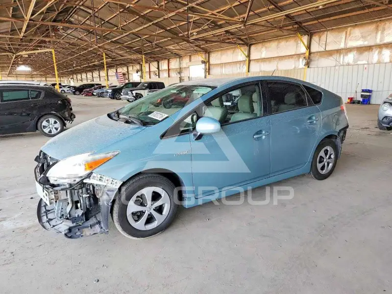 2013 Toyota PRIUS фото
