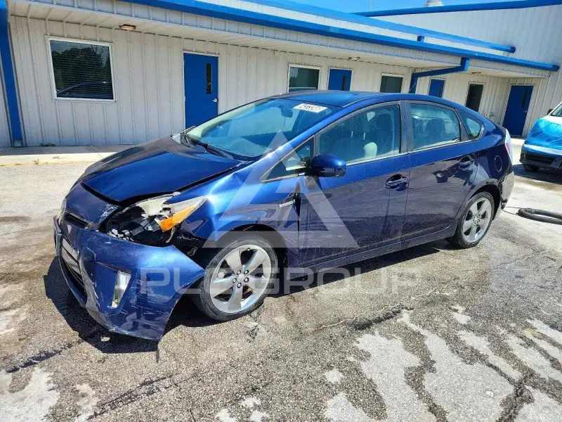 2013 Toyota PRIUS фото