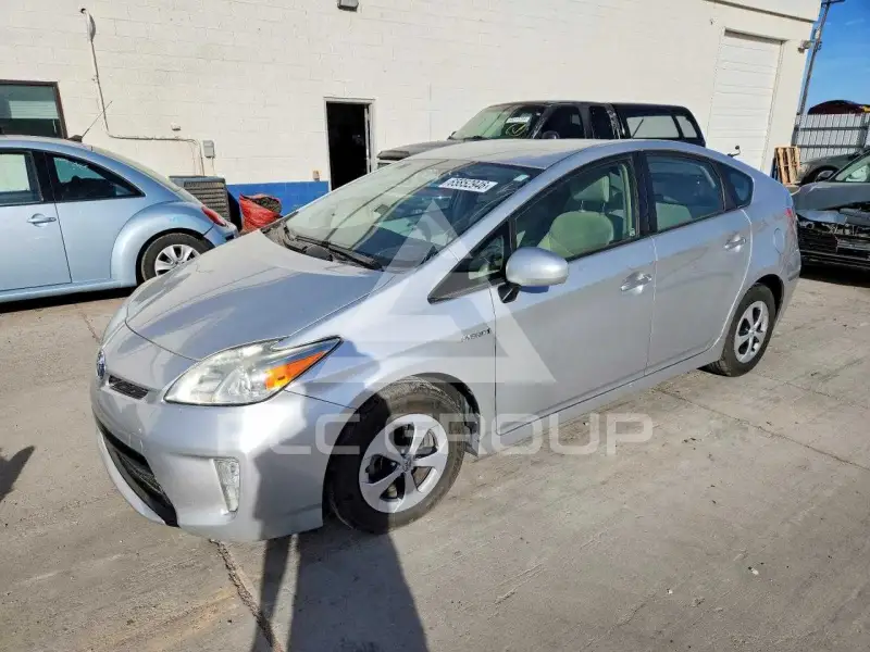 2013 Toyota PRIUS photo