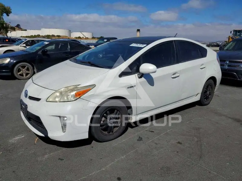 2013 Toyota PRIUS фото