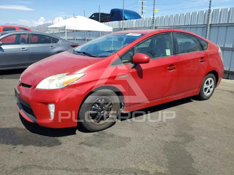 2013 Toyota PRIUS фото
