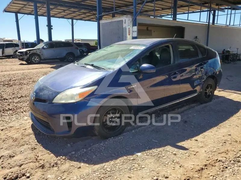2013 Toyota PRIUS фото
