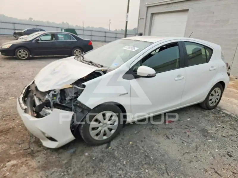 2013 Toyota PRIUS photo