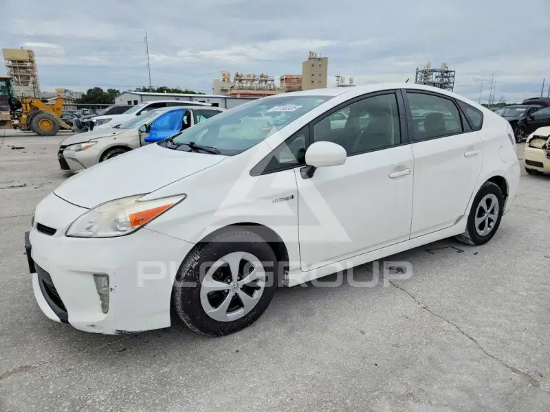 2013 Toyota PRIUS фото