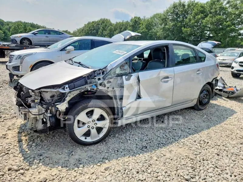 2013 Toyota PRIUS фото