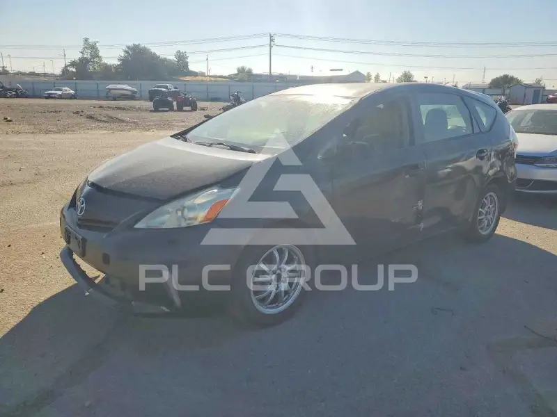2013 Toyota PRIUS фото