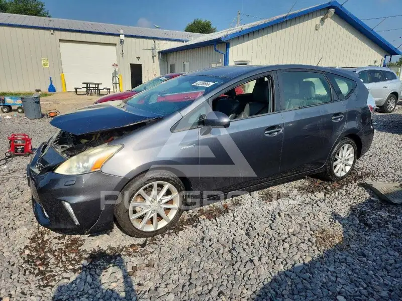 2013 Toyota PRIUS photo