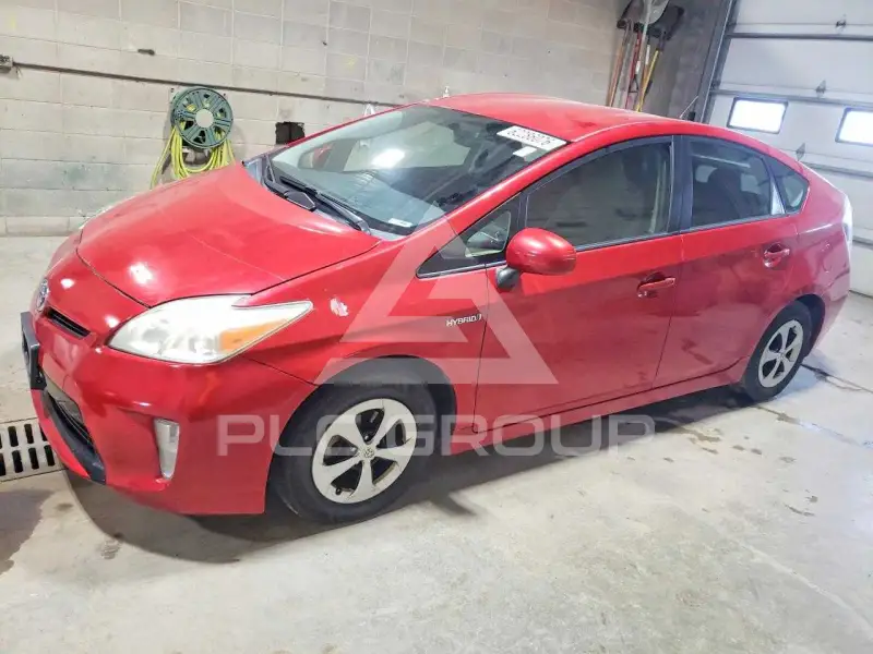 2013 Toyota PRIUS фото