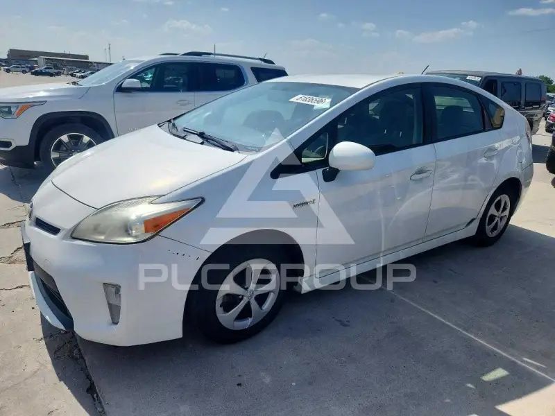 2013 Toyota PRIUS фото