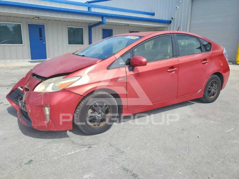 2013 Toyota PRIUS фото
