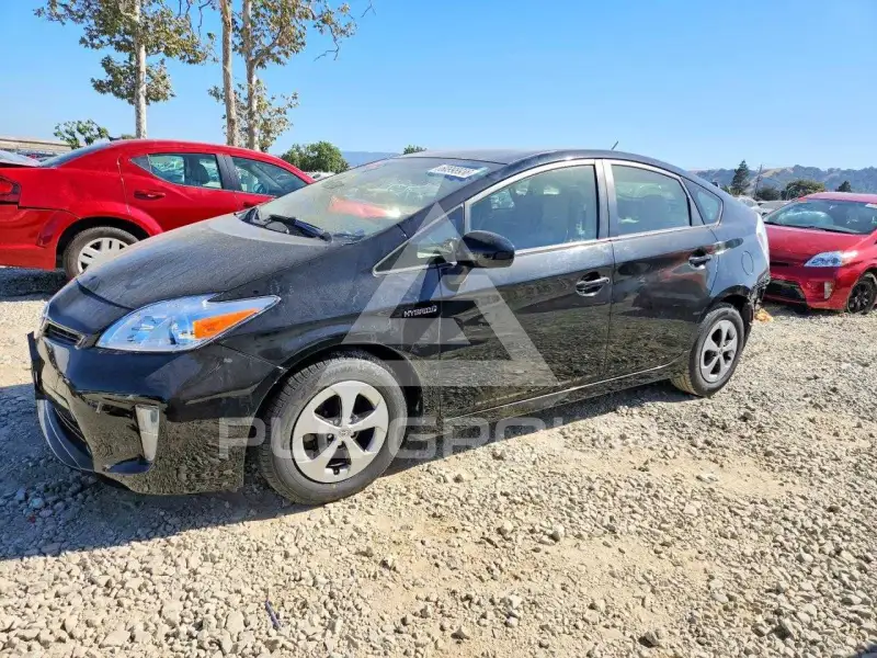 2013 Toyota PRIUS photo