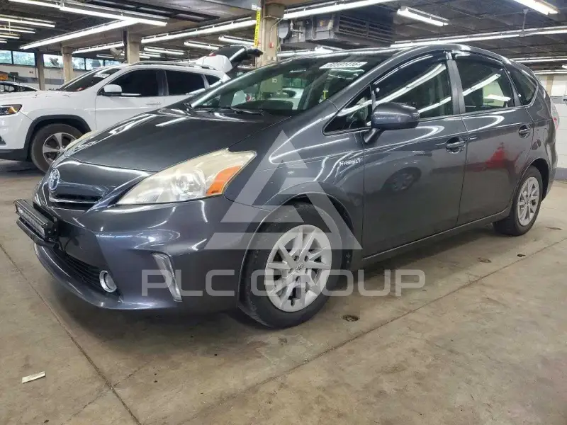 2013 Toyota PRIUS фото