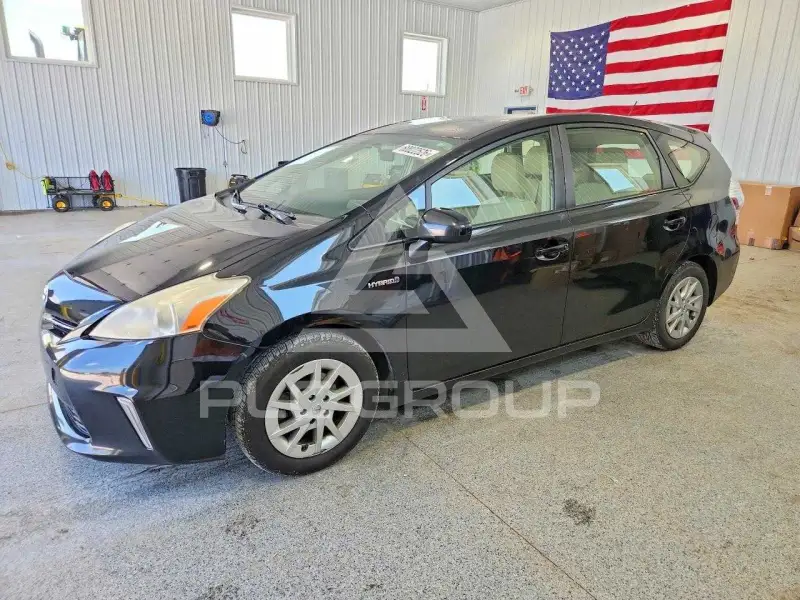 2013 Toyota PRIUS фото