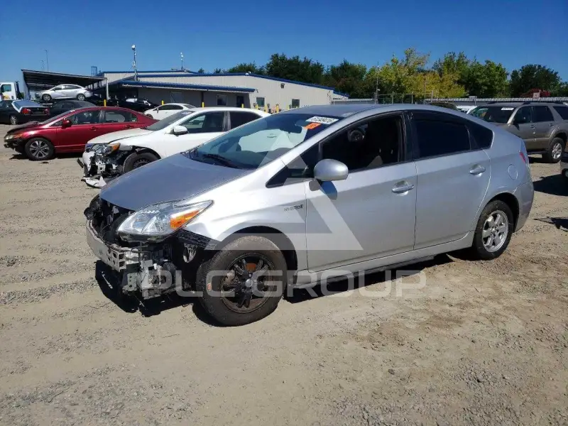 2013 Toyota PRIUS photo
