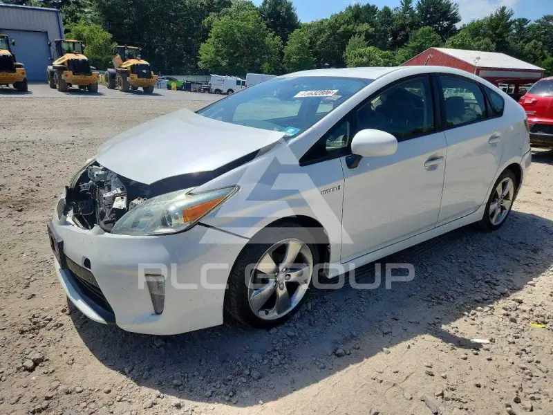 2013 Toyota PRIUS фото