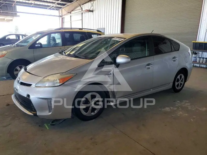 2013 Toyota PRIUS photo