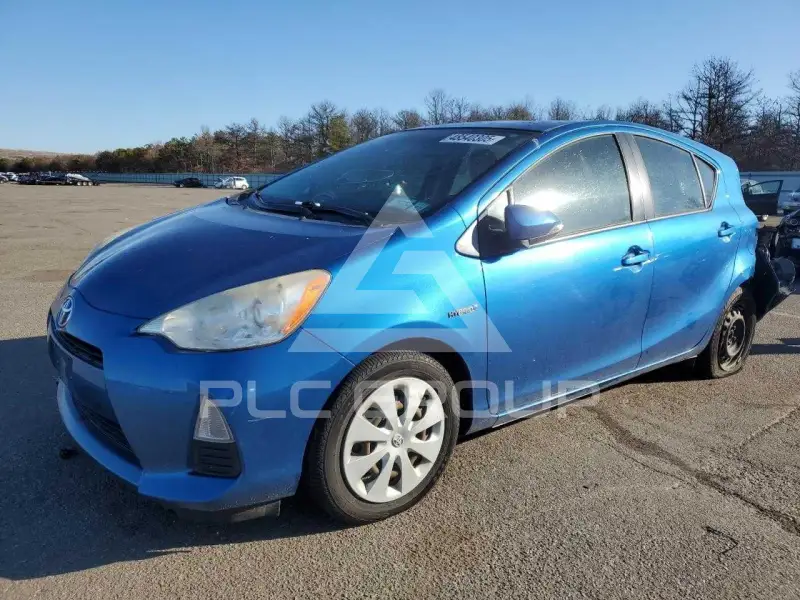 2013 Toyota PRIUS photo