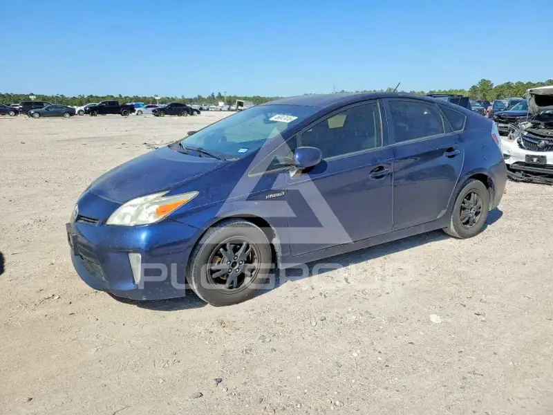 2013 Toyota PRIUS фото