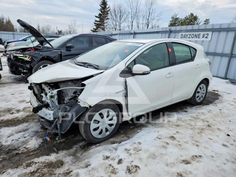 2013 Toyota PRIUS фото