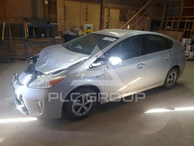 2013 Toyota PRIUS фото