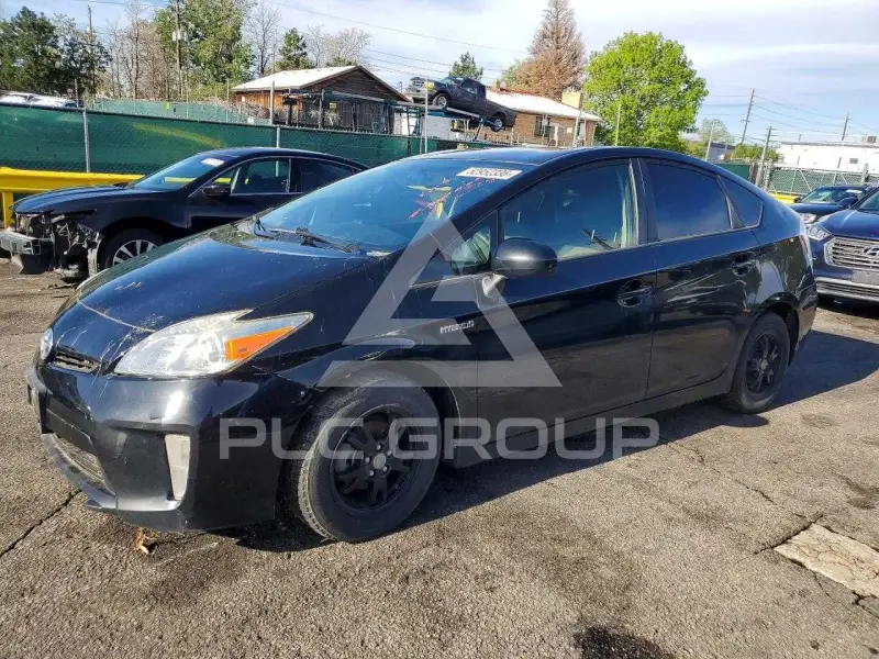 2013 Toyota PRIUS photo