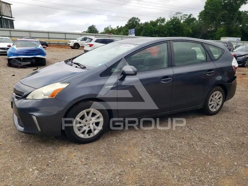 2013 Toyota PRIUS фото