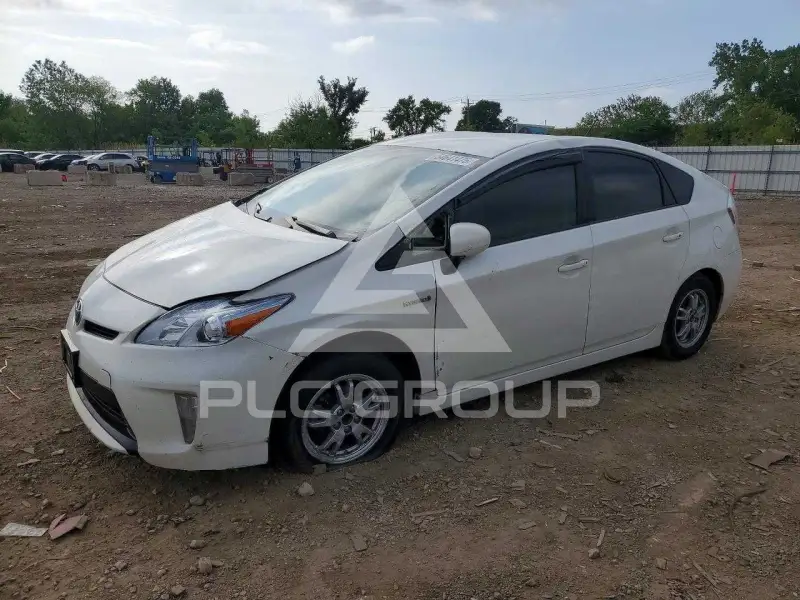 2013 Toyota PRIUS фото