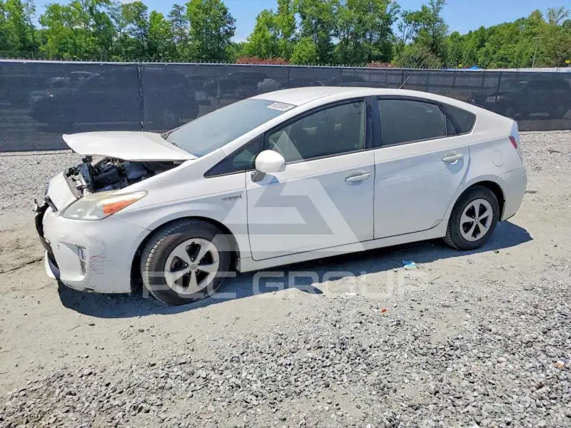 2013 Toyota PRIUS фото
