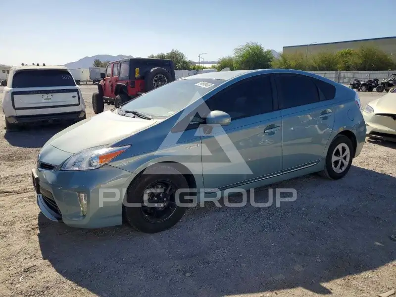 2013 Toyota PRIUS фото