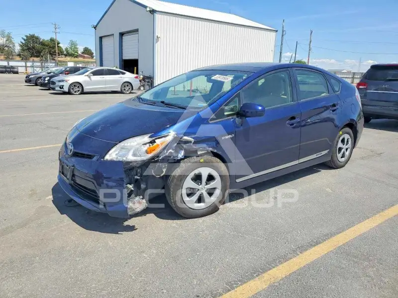 2013 Toyota PRIUS фото