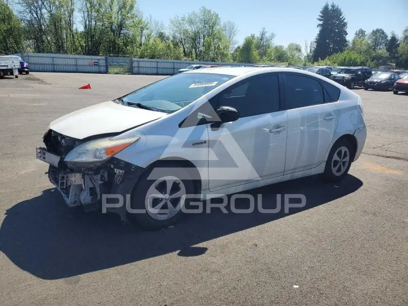 2013 Toyota PRIUS фото