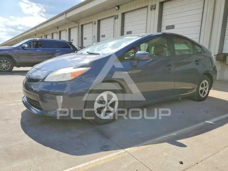 2013 Toyota PRIUS фото
