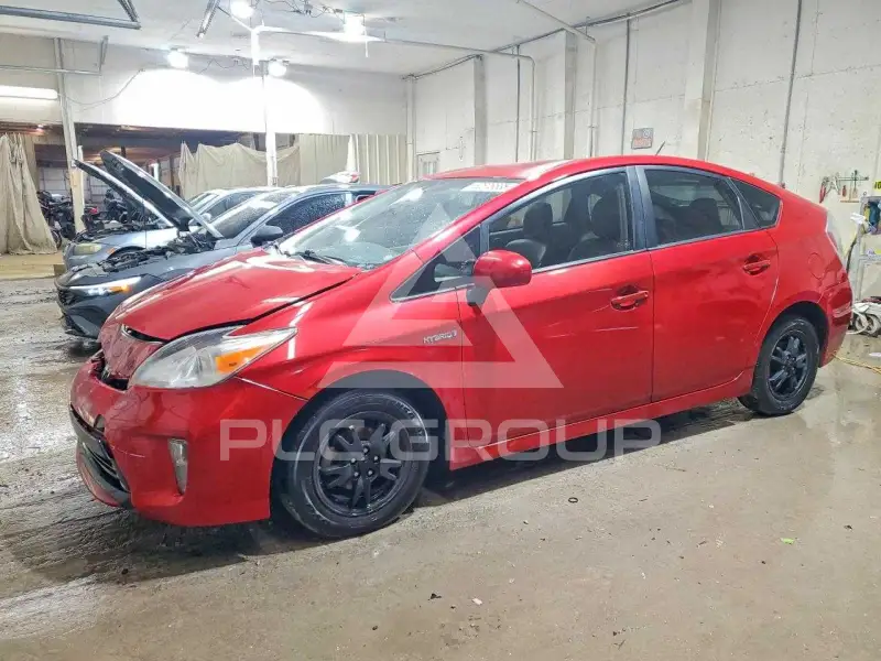 2013 Toyota PRIUS фото