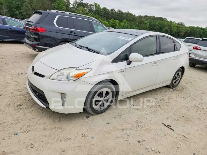 2013 Toyota PRIUS фото