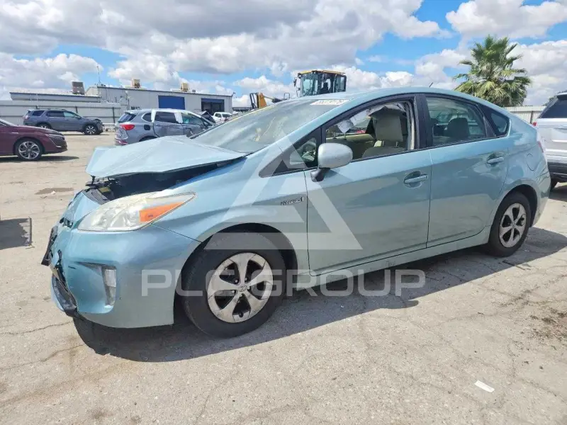 2013 Toyota PRIUS photo