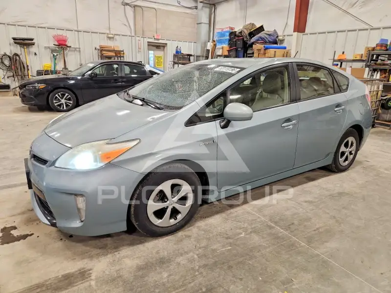 2013 Toyota PRIUS photo