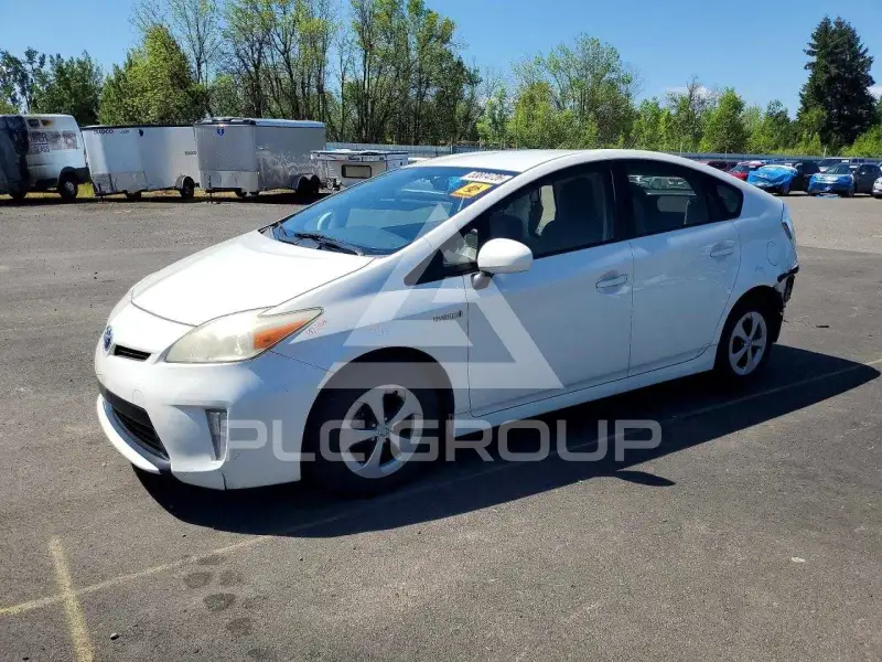 2013 Toyota PRIUS photo