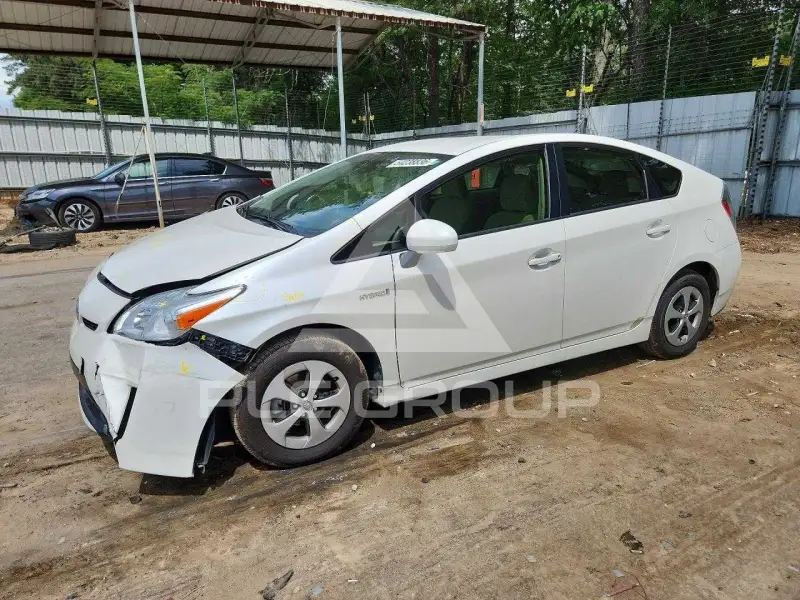 2013 Toyota PRIUS фото