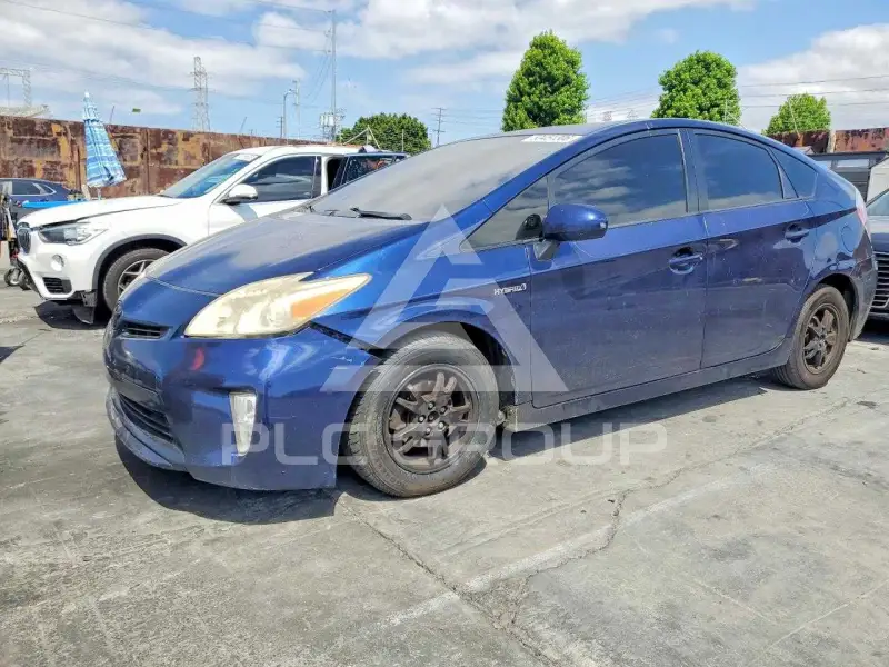 2013 Toyota PRIUS photo