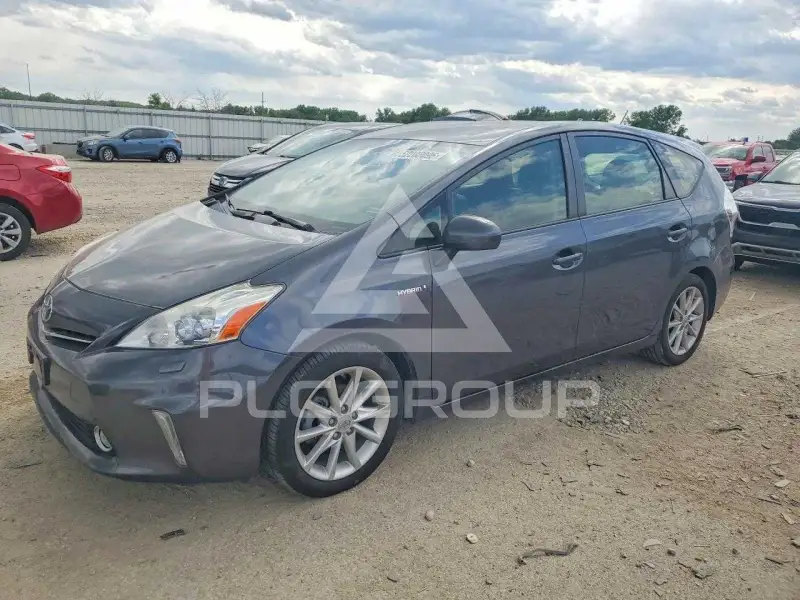 2013 Toyota PRIUS photo