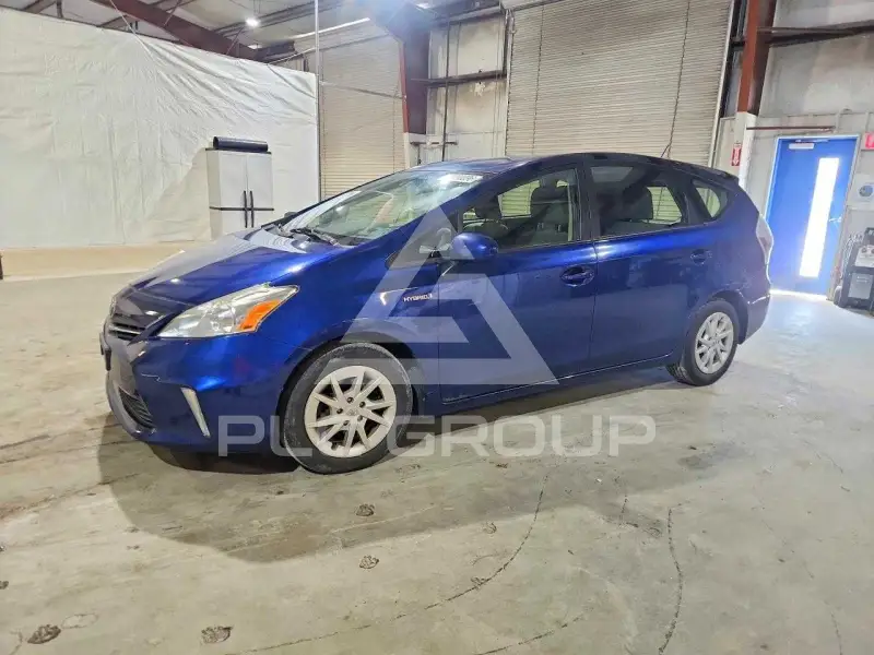 2013 Toyota PRIUS photo