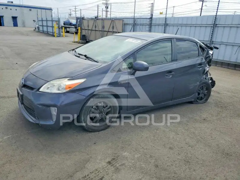 2013 Toyota PRIUS фото