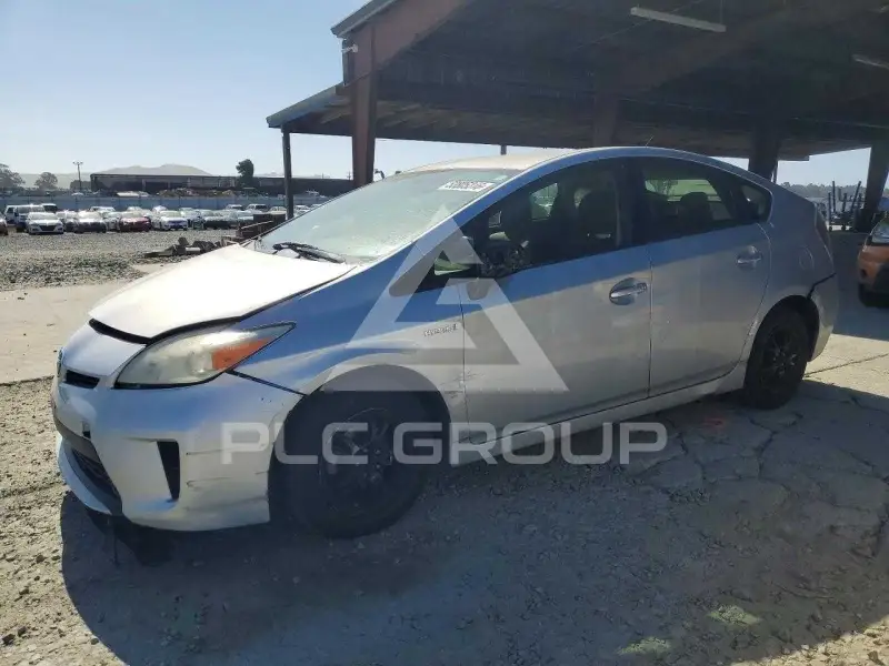 2013 Toyota PRIUS фото