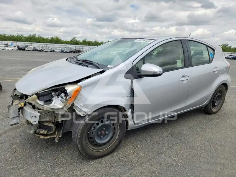 2013 Toyota PRIUS фото