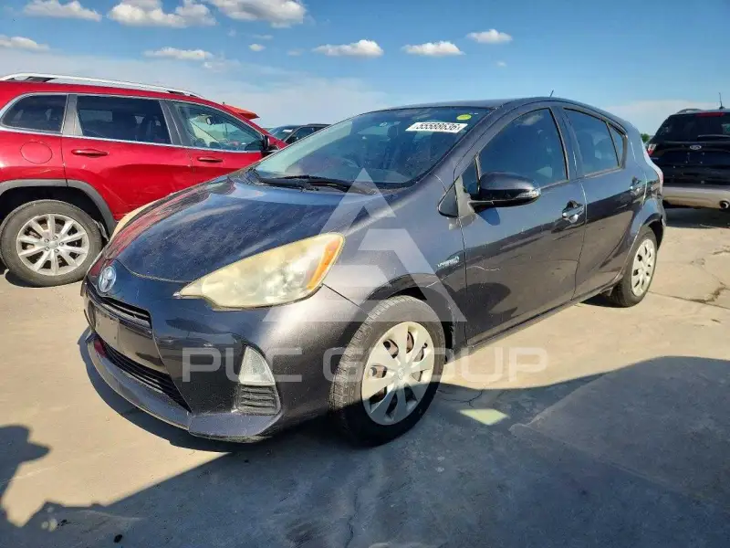 2013 Toyota PRIUS photo