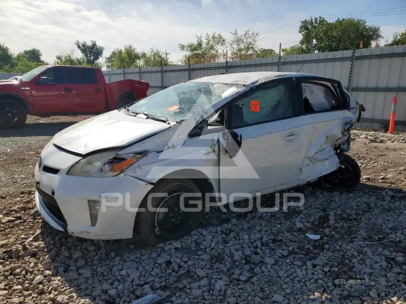 2013 Toyota PRIUS photo