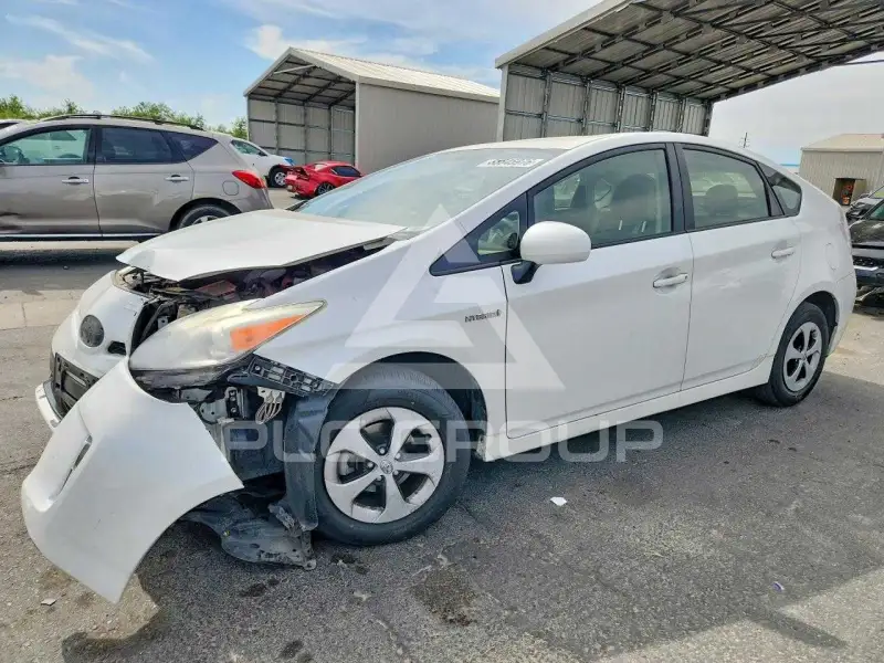 2013 Toyota PRIUS фото